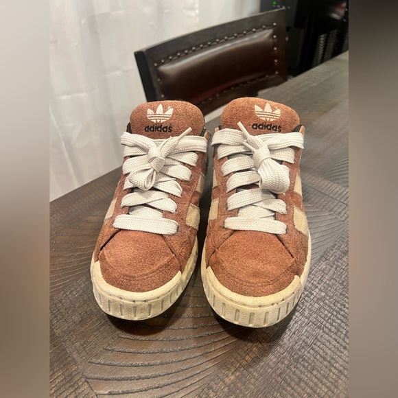 Vintage adidas shoes - Picture 2 of 11